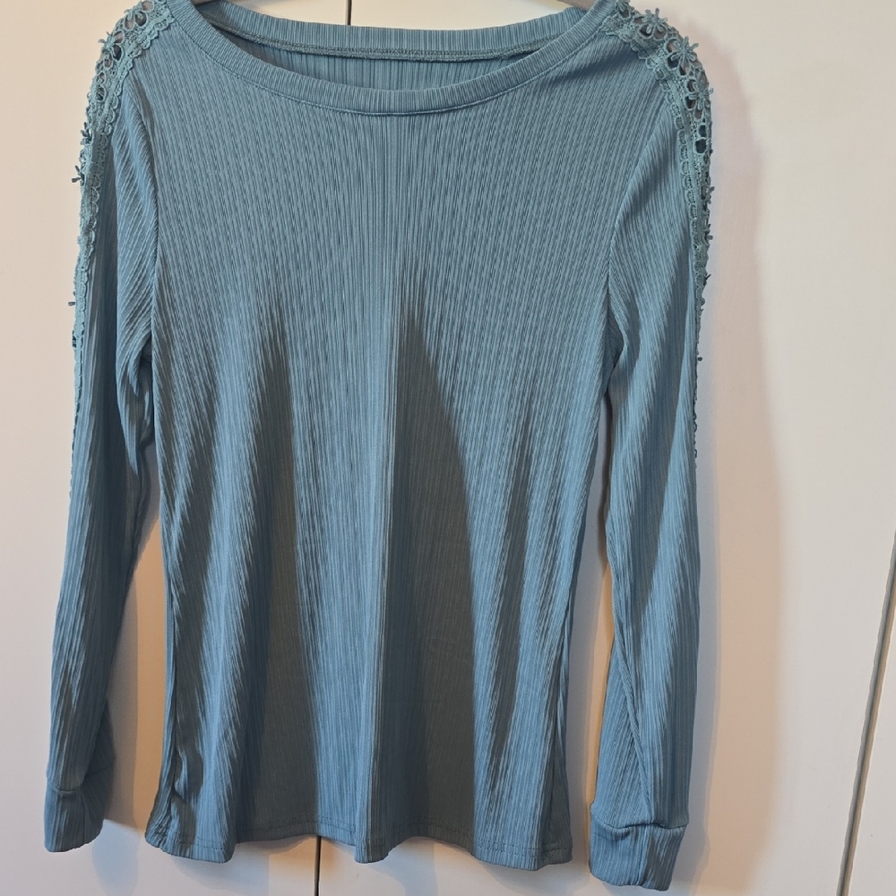 Chic Blue Lace-Trimmed Blouse